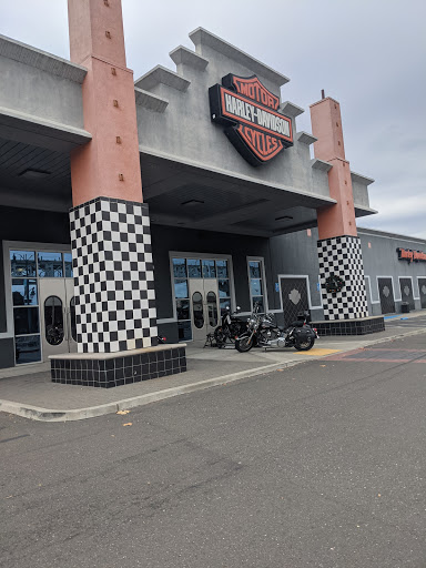 Harley-Davidson Dealer «Oakland Harley-Davidson», reviews and photos, 151 Hegenberger Rd, Oakland, CA 94621, USA