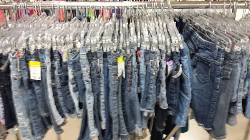 Thrift Store «Mckellips Goodwill Retail Store, Donation Center & Career Center», reviews and photos, 106 E McKellips Rd, Mesa, AZ 85201, USA