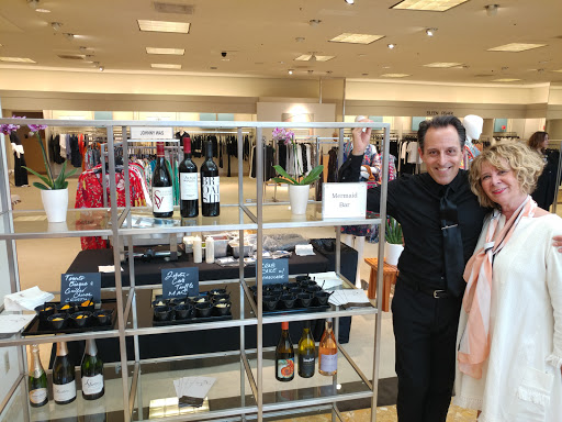 Clothing Store «Neiman Marcus», reviews and photos, 2442 E Sunrise Blvd, Fort Lauderdale, FL 33304, USA