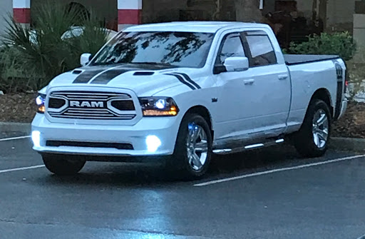 Used Car Dealer «New Smyrna Chrysler Jeep Dodge», reviews and photos, 1300 N Dixie Fwy, New Smyrna Beach, FL 32168, USA