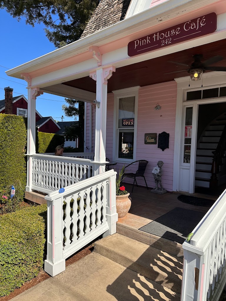Pink House Cafe 97351