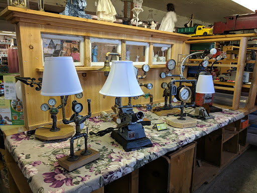 Flea Market «The Douglas Flea Market», reviews and photos, 436 NE Main St, Douglas, MA 01516, USA