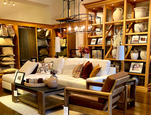 Furniture Store «Pottery Barn», reviews and photos, 1000 Ross Park Mall Dr c03c, Pittsburgh, PA 15237, USA