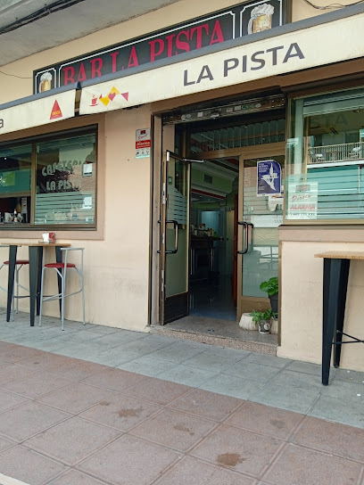 Bar La Pista - C. Belgica, 12, 28907 Getafe, Madrid, Spain