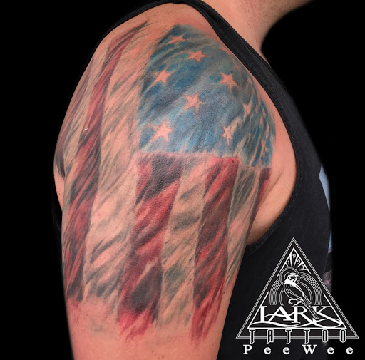 Tattoo Shop «Lark Tattoo», reviews and photos, 1610 Old Country Rd, Westbury, NY 11590, USA