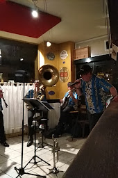 Photo n°33 de L'Heure Bleue à Suresnes ()