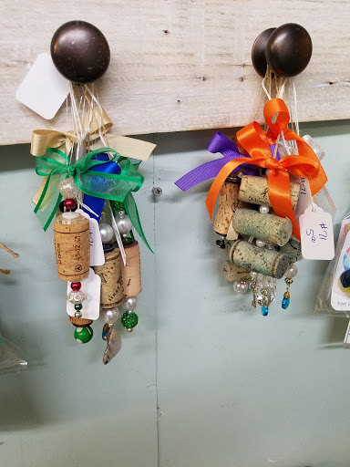 Flea Market «Fort Walton Beach Flea Market», reviews and photos, 125 Eglin Pkwy SE, Fort Walton Beach, FL 32548, USA