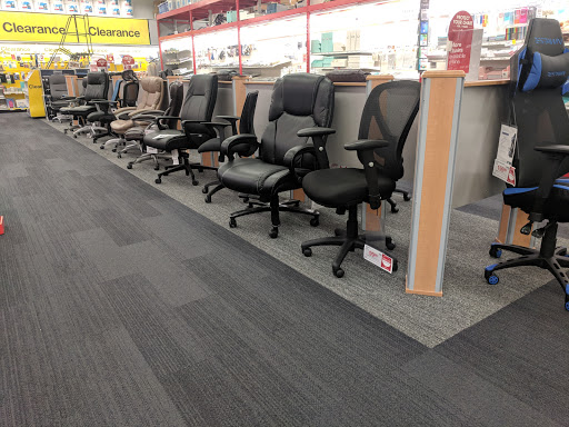 Office Supply Store «Staples», reviews and photos, 935 E Lancaster Ave, Downingtown, PA 19335, USA