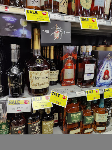 Liquor Store «Super Buy-Rite Liquors of Aberdeen», reviews and photos, 1238 NJ-34, Aberdeen Township, NJ 07747, USA