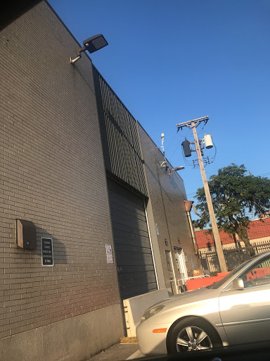 Shipping and Mailing Service «UPS Customer Center», reviews and photos, 1500 S Jefferson St, Chicago, IL 60607, USA