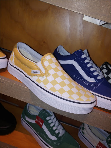 Shoe Store «Vans», reviews and photos, 701 Lynnhaven Pkwy, Virginia Beach, VA 23452, USA