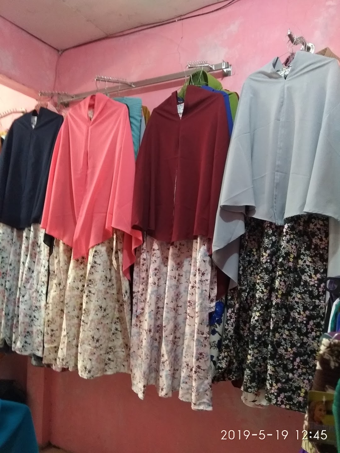 Toko Baju Naurah Collections