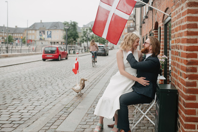 Kommentarer og anmeldelser af Copenhagen Portrait and Wedding Photographer – Renee Song