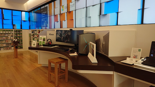 Computer Store «Microsoft Store - Southpark», reviews and photos, 4400 Sharon Rd, Charlotte, NC 28211, USA