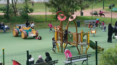 Aire de jeux pour enfants à Lyon