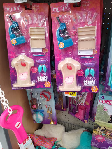 Shopping Mall «Eastport Plaza Shopping Center», reviews and photos, 4000 SE 82nd Ave, Portland, OR 97266, USA