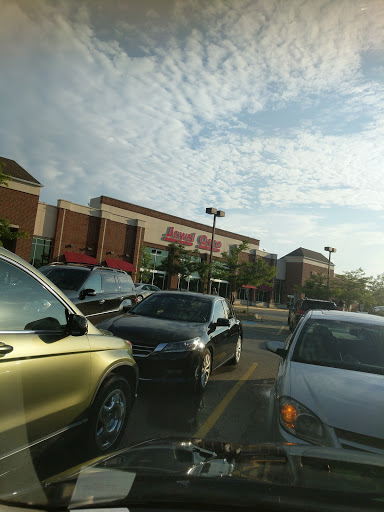 Grocery Store «Jewel-Osco», reviews and photos, 125 E Stearns Rd, Bartlett, IL 60103, USA