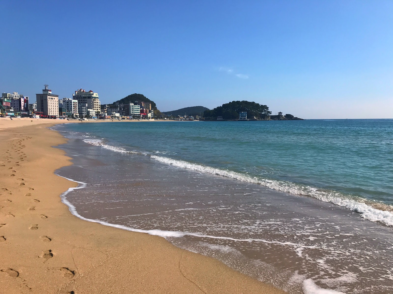 Fotografie cu Songjeong Beach cu drept și lung