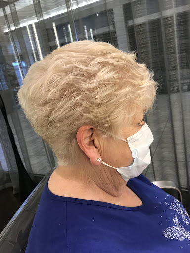 Beauty Salon «Lake Tapps Salon», reviews and photos, 17008 Forest Canyon Rd E, Lake Tapps, WA 98391, USA