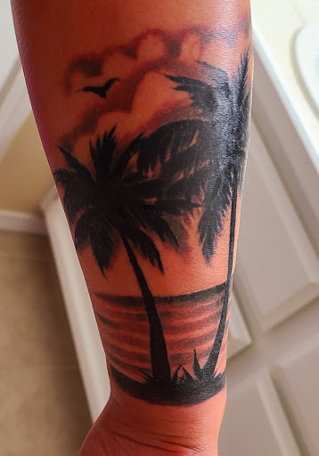 Tattoo Shop «Bloodline Tattoo and Body Piercing», reviews and photos, 42005 Cook St, Palm Desert, CA 92211, USA