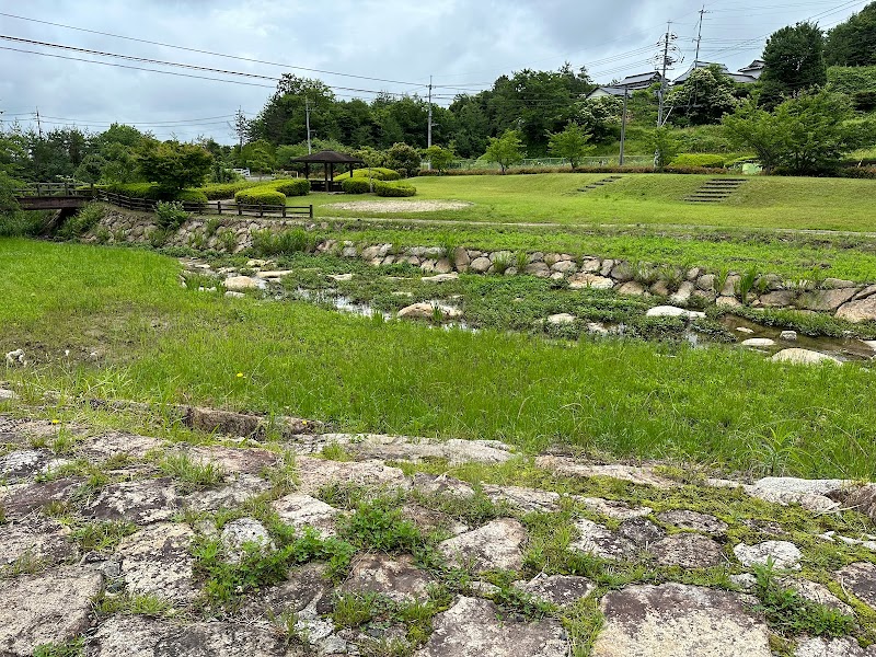 日応寺寺前公園