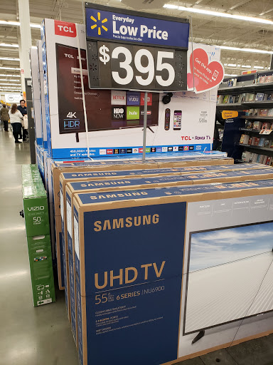 Discount Store «Walmart», reviews and photos, 1366 S Riverside Ave, Rialto, CA 92376, USA