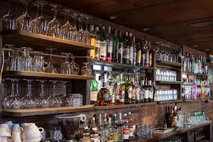 Kreisel Bar und Lounge image