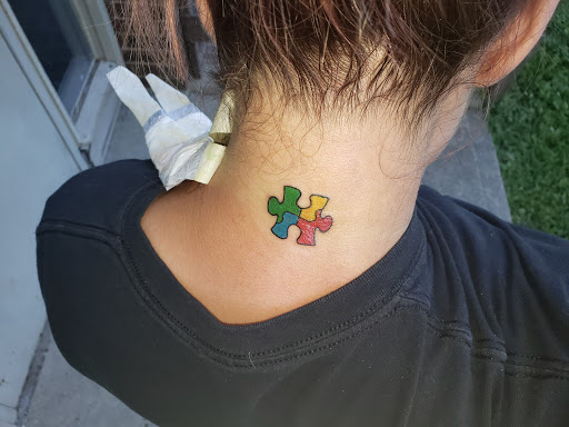 Tattoo Shop «Mothers Tattoo & Body Piercing», reviews and photos, 3625 Dixie Hwy, Elsmere, KY 41018, USA