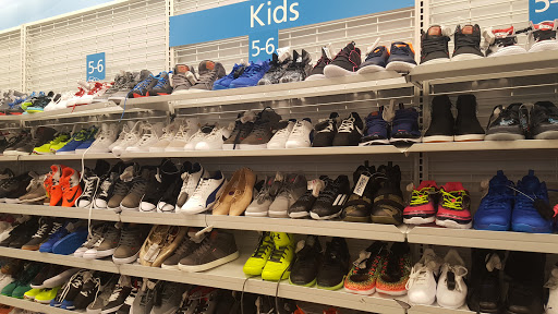 Clothing Store «Ross Dress for Less», reviews and photos, 13855 Outlet Dr, Silver Spring, MD 20904, USA