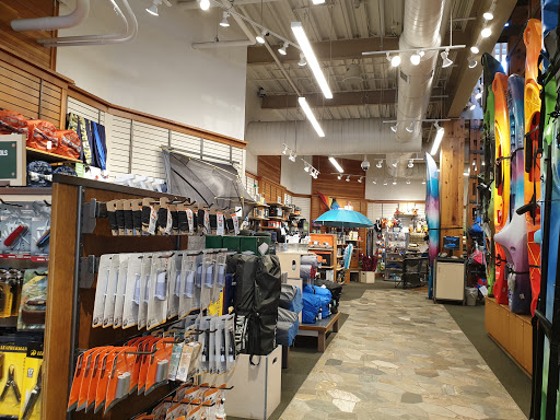 Clothing Store «L.L. Bean», reviews and photos, 6 Wayside Rd, Burlington, MA 01803, USA