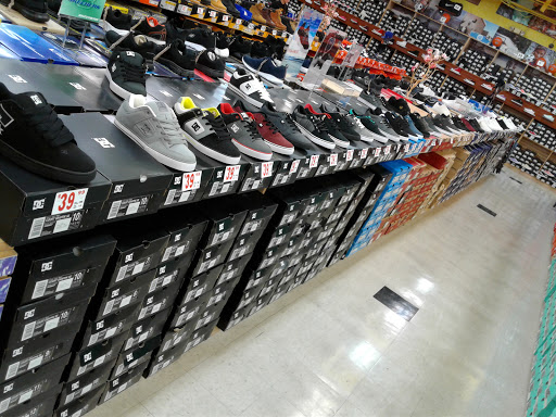 Shoe Store «Shoe City», reviews and photos, 400 N Azusa Ave, West Covina, CA 91791, USA