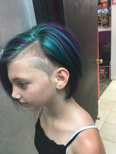 Beauty Salon «Redneck Rockstar/Hair Salon-Misty Wilson», reviews and photos, 2302 Gilmer Rd, Longview, TX 75604, USA