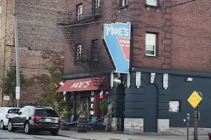 Moe's Tavern image