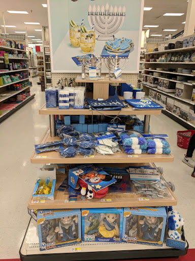 Shopping Mall «Long Gate Shopping Center», reviews and photos, 4814 Hale Haven Dr, Ellicott City, MD 21043, USA