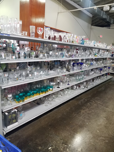 Thrift Store «Goodwill Store and Donation Center», reviews and photos, 3401 Fredericksburg Rd, San Antonio, TX 78201, USA