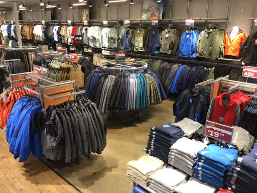 Sportswear Store «Columbia Sportswear Outlet Store at Lincoln City Outlets», reviews and photos, 1500 SE East Devils Lake Rd #205, Lincoln City, OR 97367, USA