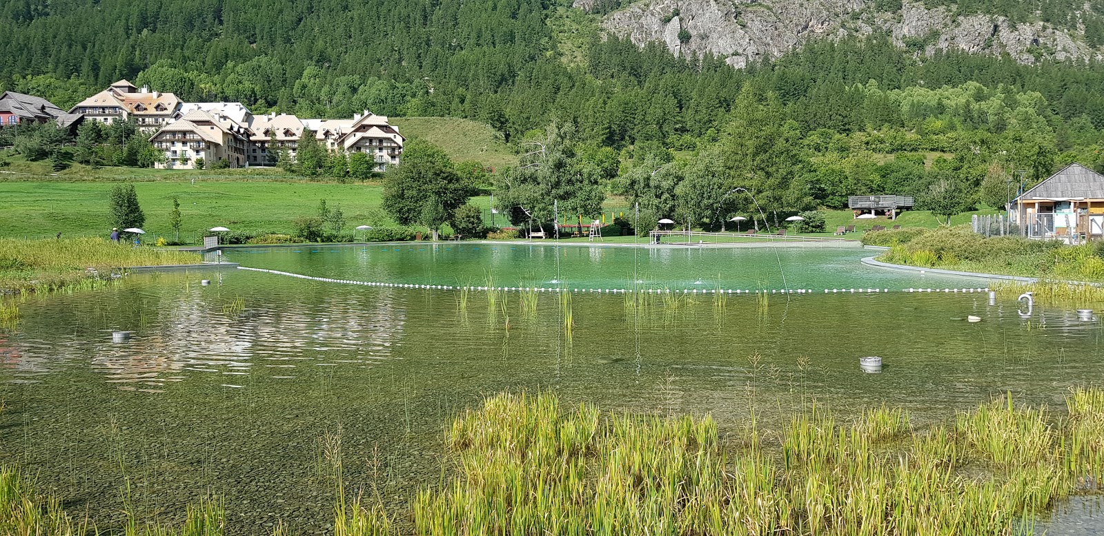 Plage du Lac du Pontillas Beach photo #7