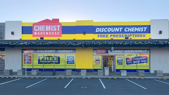 Comments and reviews of Chemist Warehouse The Base