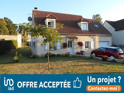 Florence Calba Conseillère immobilier Guignes iad France ️ ️ ️ ️ ️ à Guignes