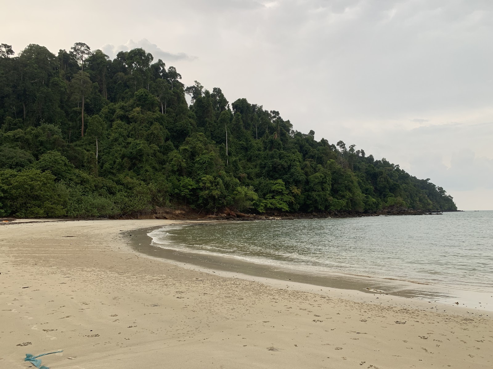 Ao Pai Beach'in fotoğrafı küçük koy ile birlikte