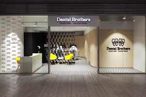 Dental Brothers image
