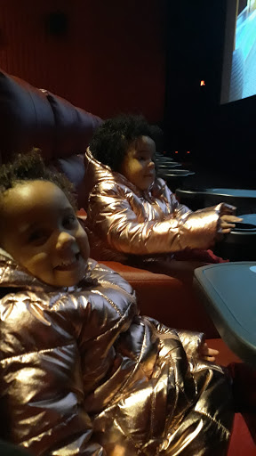 Movie Theater «Bow Tie Cinemas Marquis 16 & BTX Theater», reviews and photos, 100 Quarry Rd, Trumbull, CT 06611, USA