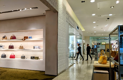 Department Store «Saks Fifth Avenue», reviews and photos, 7687 N Kendall Dr, Miami, FL 33156, USA