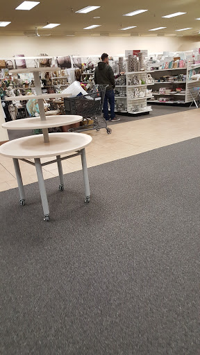 Clothing Store «Burlington Coat Factory», reviews and photos, 1716 Jantzen Beach Center, Portland, OR 97217, USA