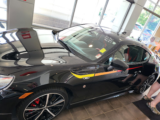 Toyota Dealer «Middletown Toyota», reviews and photos, 634 Newfield St, Middletown, CT 06457, USA