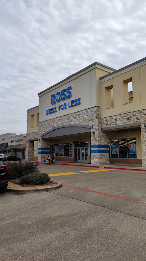 Clothing Store «Ross Dress for Less», reviews and photos, 330 N Hwy 67, Cedar Hill, TX 75104, USA