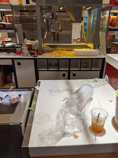 Movie Theater «AMC DINE-IN Grapevine Mills 30», reviews and photos, 3150 Grapevine Mills Pkwy, Grapevine, TX 76051, USA