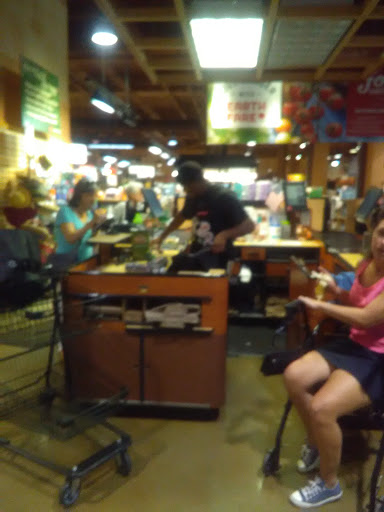 Grocery Store «Earth Fare», reviews and photos, 721 Gov Morrison St #110, Charlotte, NC 28211, USA