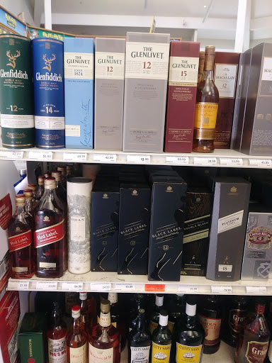 Liquor Store «Buyrite Liquors», reviews and photos, 580 U.S. 9, Waretown, NJ 08758, USA