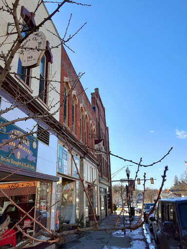 Dessert Shop «Downtown Perk & Desserts Oasis», reviews and photos, 145 W Main St, Ashland, OH 44805, USA